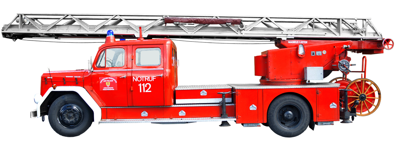 Dinas Damkar Sleman Tanggap Darurat di Pinggir Sungai